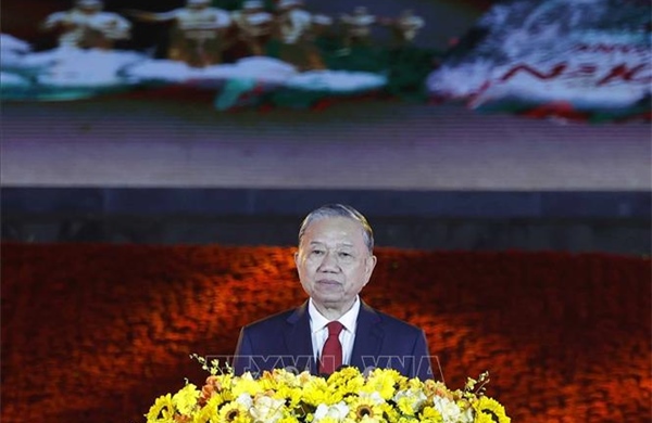 Tổng Bí thư dự Chương trình kỷ niệm 85 năm Ngày Bác Hồ về nước