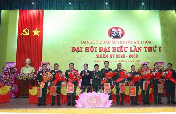 Lực lượng vũ trang tỉnh Khánh Hòa phấn đấu góp phần ổn định xã hội để phát triển kinh tế địa phương