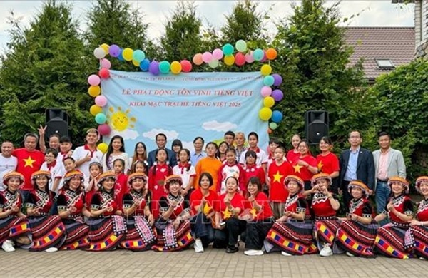 Sôi nổi phong trào tôn vinh tiếng Việt tại Belarus