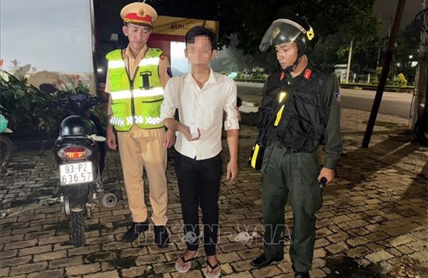 Xử lý 3 thanh niên dương tính với ma túy khi tham gia giao thông