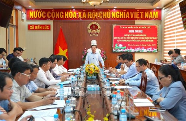 Chủ tịch UBND tỉnh Tây Ninh: Không để &#39;dậm chân tại chỗ&#39; kéo dài dự án ĐT.830E