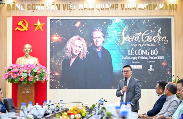 Ban nhạc huyền thoại Secret Garden lần đầu biểu diễn tại Việt Nam