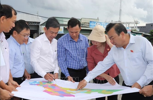 Tây Ninh khảo sát, gỡ vướng mắc các dự án giao thông trọng điểm