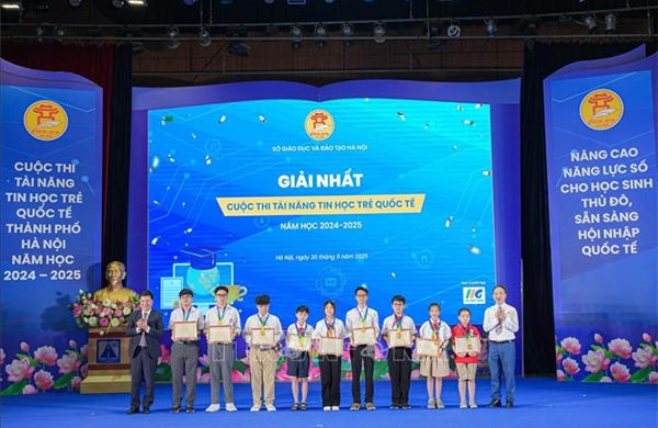 Hà Nội: Phát triển kỹ năng số và năng lực tin học cho học sinh các cấp