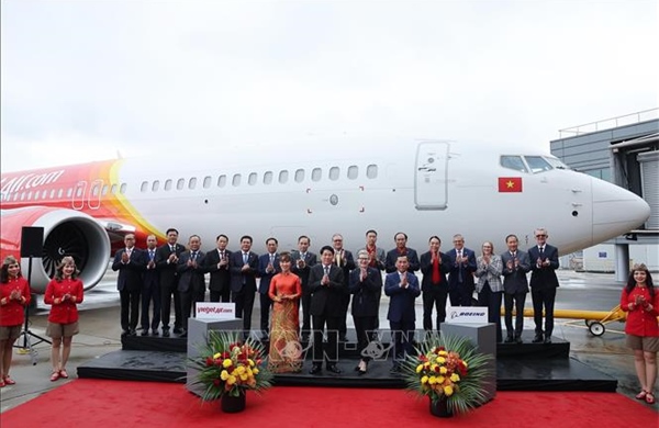 Chủ tịch nước Lương Cường dự lễ bàn giao tàu bay Boeing đầu tiên cho Vietjet
