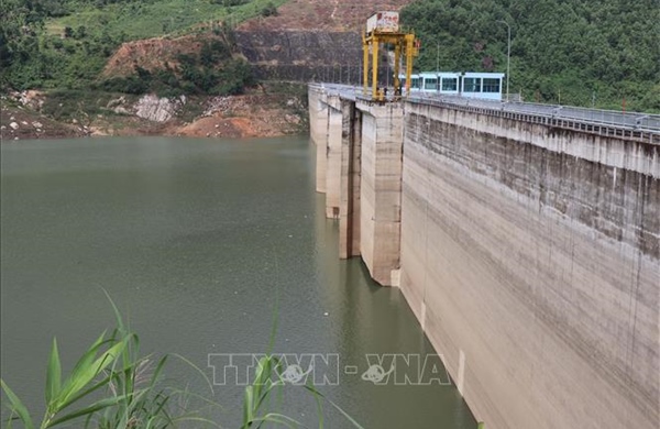 Nghị quyết về thực hiện một số giải pháp cấp bách trong quản lý an toàn đập, hồ chứa nước