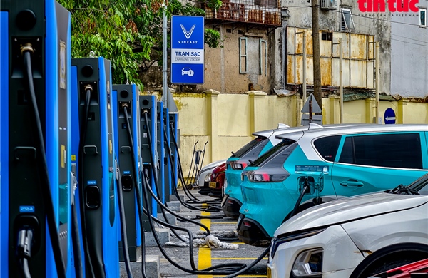 Thúc đẩy phát triển hạ tầng trạm sạc xe điện tại các khu chung cư