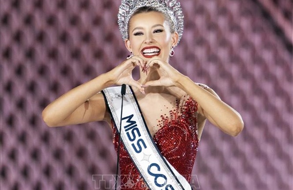 Người đẹp Hoa Kỳ đăng quang Miss Cosmo 2025