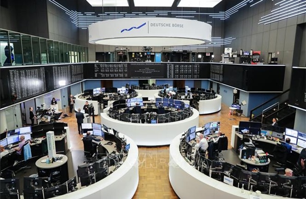 Chứng khoán châu Âu lập kỷ lục mới trong phiên giao dịch sau kỳ nghỉ lễ