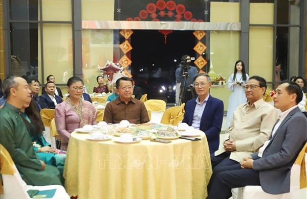 Đậm sắc màu văn hóa Việt trong ngày Tết cổ truyền tại Lào