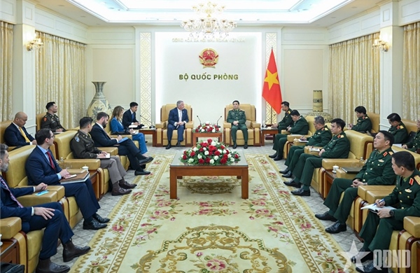 Đại tướng Phan Văn Giang tiếp Trợ lý Ngoại trưởng Hoa Kỳ