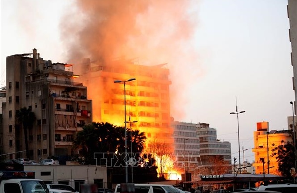 Israel cảnh báo phá hủy hạ tầng Liban