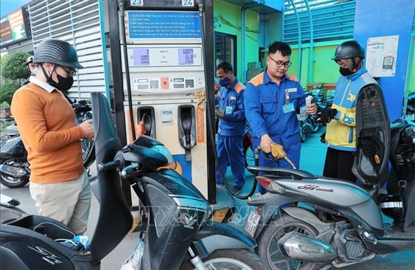 Bổ sung 8.000 tỷ đồng tạm ứng cho Quỹ bình ổn giá xăng dầu