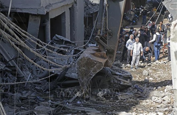 Vụ Israel tấn công Hezbollah tại Liban: 87 người tử vong; Eo biển Hormuz lại bị đình chỉ