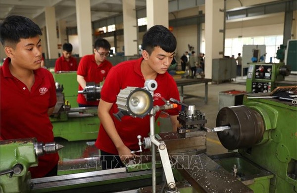 Chính sách hỗ trợ, khuyến khích doanh nghiệp tham gia hoạt động giáo dục nghề nghiệp