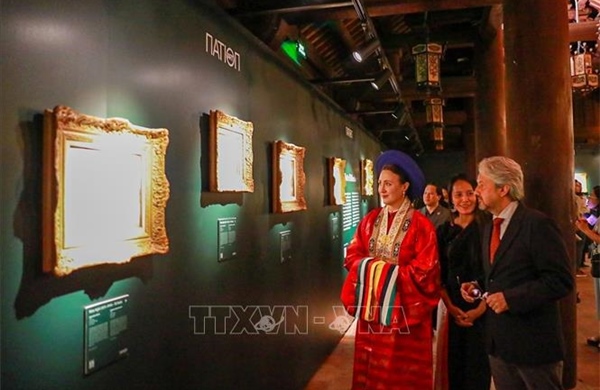 Ngắm ‘Trời, Non, Nước’ của vua Hàm Nghi giữa lòng Hà Nội