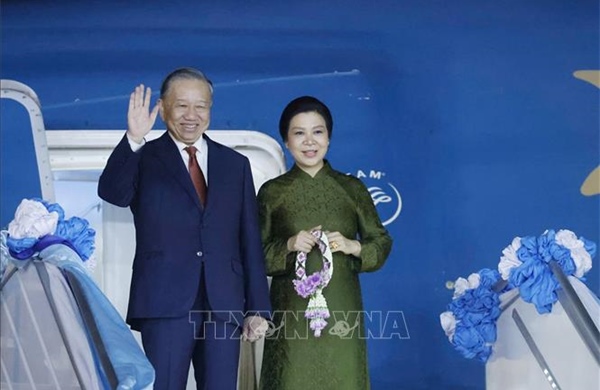 Tổng Bí thư, Chủ tịch nước Tô Lâm và Phu nhân lên đường thăm cấp Nhà nước Cộng hòa Singapore