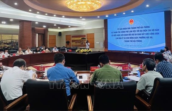 Đối thoại với công dân có kiến nghị, khiếu nại liên quan đến thu hồi đất