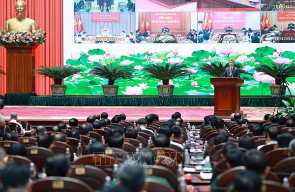 Thủ tướng Lê Minh Hưng: Quân đội phải nhìn xa hơn, tham mưu chiến lược sâu hơn