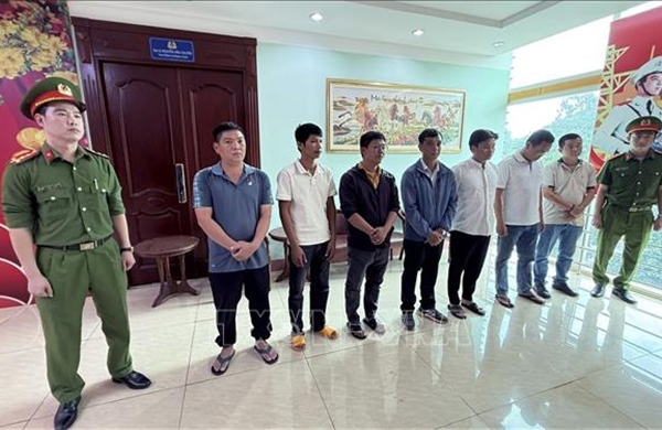 Khởi tố 8 đối tượng đưa, nhận hối lộ trong kiểm dịch động vật