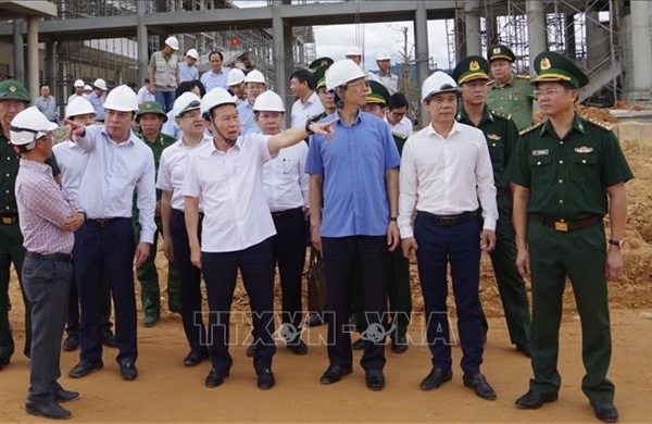 Phó Thủ tướng Lê Tiến Châu yêu cầu đẩy nhanh tiến độ xây dựng trường học biên giới