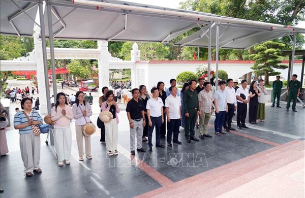 Trở về Ngã ba Đồng Lộc, tiếp nối truyền thống thanh niên xung phong