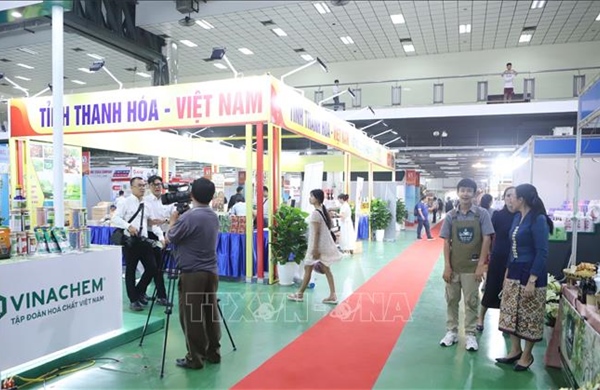Kim ngạch thương mại song phương Việt Nam - Lào hướng tới cột mốc chiến lược 10 tỷ USD