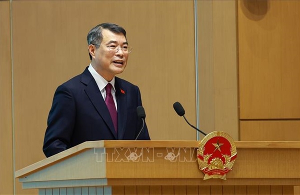 Chuyển mạnh từ nhận diện, tháo gỡ khó khăn sang hoàn thiện nền tảng kiến tạo phát triển