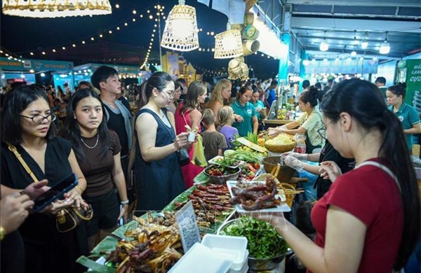 Khai mạc Lễ hội Tận hưởng Đà Nẵng 2026