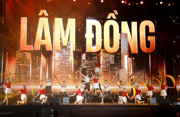 Hơn 1 vạn người tham dự Lễ khai mạc Sports Festival 2026