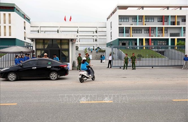 Hoàn thành kỳ thi lại tại điểm thi Trường Trung học Phổ thông Chuyên Tuyên Quang