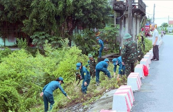 Hà Nội, Ninh Bình khẩn trương đảm bảo an toàn đê điều ứng phó lũ trên các sông