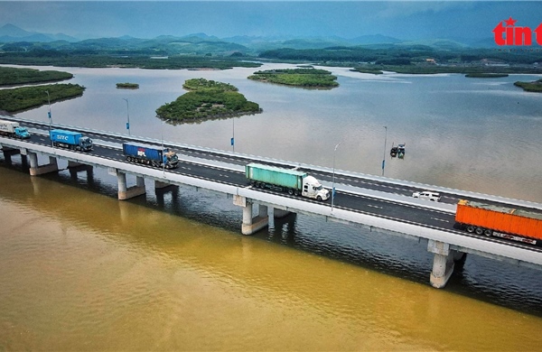 Quảng Ninh với hành trình đổi mới trở thành thành phố trực thuộc Trung ương