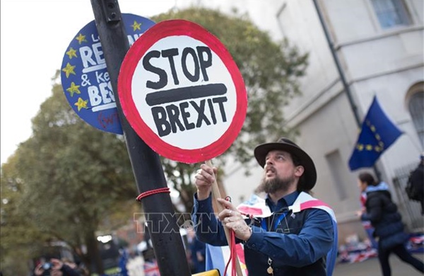 Nguyên nhân thúc đẩy Anh tìm cách xích lại gần EU sau một thập kỷ Brexit