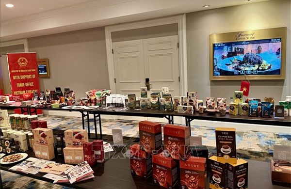 Kết nối kiều bào mở lối cho cà phê Việt Nam tại Canada