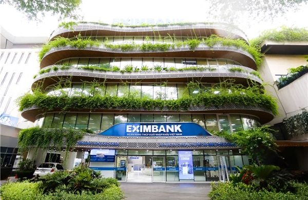 Eximbank báo lãi hơn 1.500 tỷ đồng, ưu tiên dự phòng rủi ro trong giai đoạn chuyển đổi