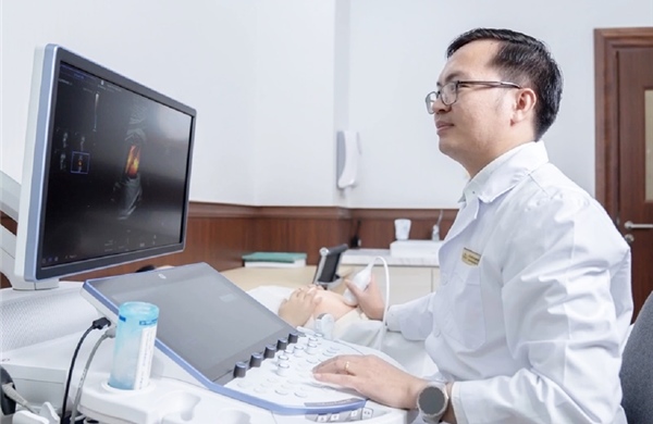 Cuộc 'chạy đua' nghẹt thở của bác sĩ Vinmec giành lại sự sống cho thai nhi 20 tuần tuổi