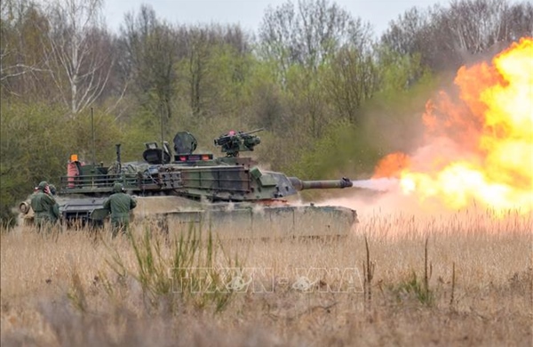 Mỹ cảnh báo trả đũa nếu EU hạn chế tiếp cận thị trường vũ khí