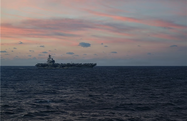 Mỹ điều nhóm tác chiến tàu sân bay thứ 3 tới Trung Đông