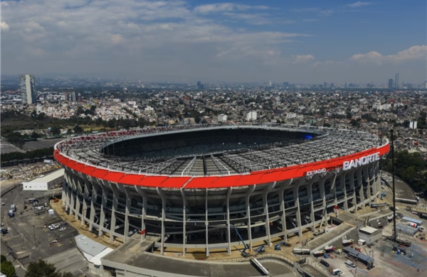 Giá vé World Cup ngoài tầm với, giấc mơ cổ vũ xa vời với người Mexico