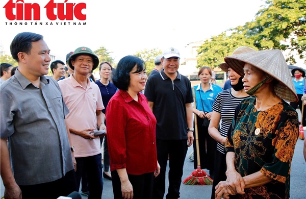 Hà Nội ra quân tổng vệ sinh môi trường