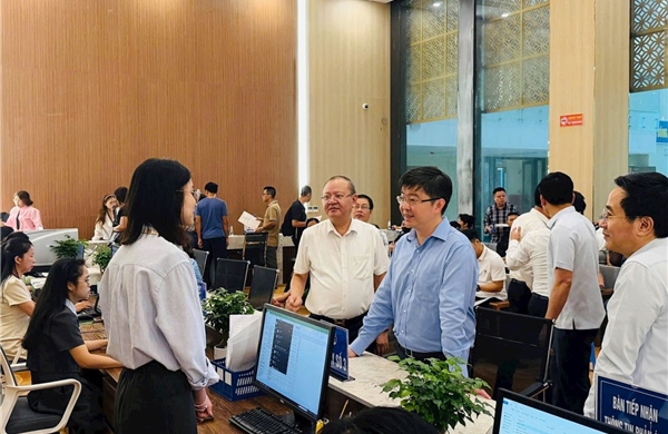 Hà Nội kiến nghị bỏ bớt thủ tục chứng thực để giảm phiền hà cho người dân