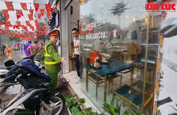 Hà Nội gắn trách nhiệm công an cơ sở với kết quả duy trì trật tự đô thị