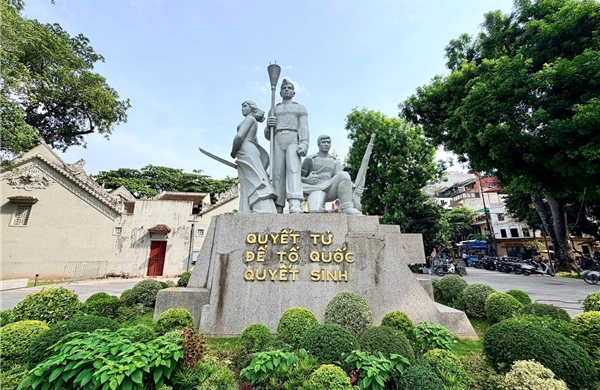 Hà Nội thông tin về việc di dời tượng đài ‘Quyết tử để Tổ quốc quyết sinh’