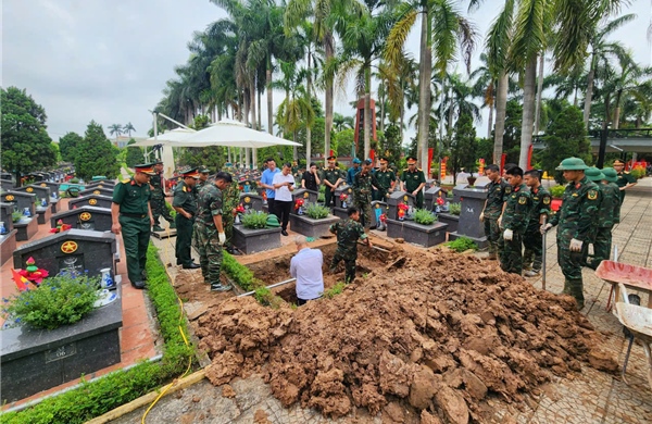 Hà Nội triển khai lấy mẫu hài cốt liệt sĩ tại Nghĩa trang Liệt sĩ Nhổn