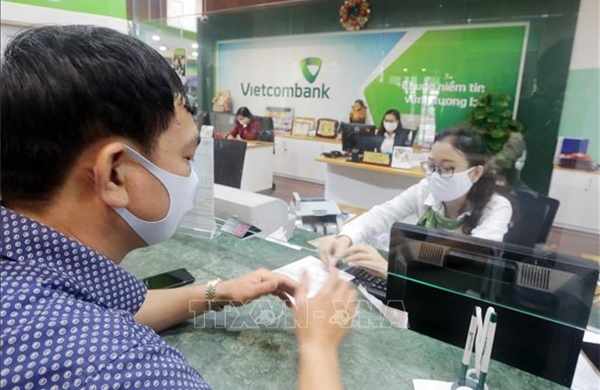 Từ 15/9, các ngân hàng phải duy trì tỷ lệ an toàn vốn tối thiểu 8%