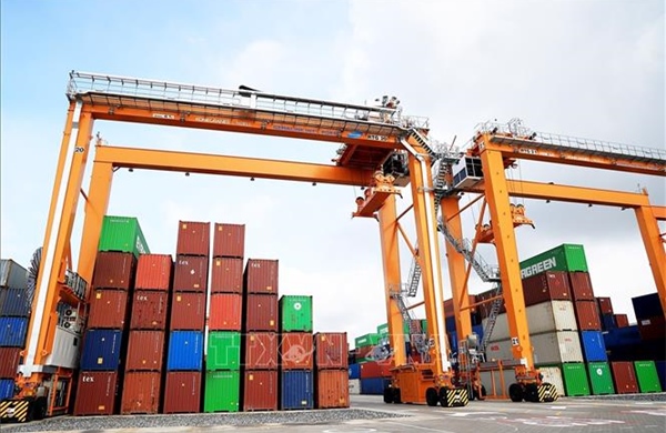 Quyết liệt hành động, hướng tới mục tiêu tăng trưởng 2 con số
