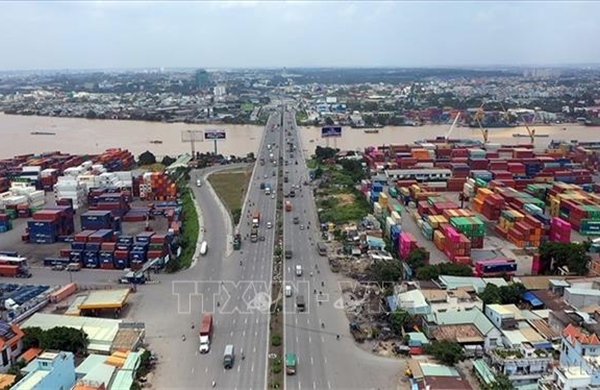 Từ vùng &#39;miệt vườn&#39; đến siêu đô thị lớn