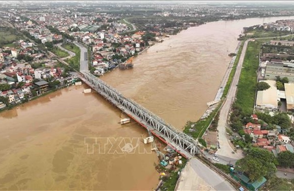 Mực nước sông Hồng, sông Đuống dự báo sẽ lên do ảnh hưởng của hoàn lưu bão số 3 
