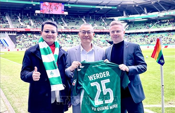 Werder Bremen muốn tăng cường hợp tác đào tạo, phát triển bóng đá tại Việt Nam